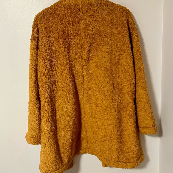 Women’s cardigan fuzzy teddy bear texture - Picture 2 of 3